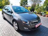 Opel Astra Sports Tourer 1.4 Turbo INNOVATION 103... - Opel Astra aus 2010: Turbo