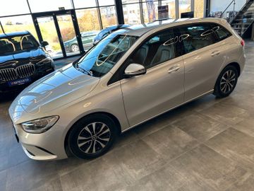 Mercedes-Benz B 200 *Kamera*PDC*Leder*Keyless*Navi*
