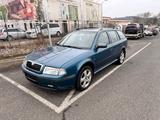 Skoda Octavia Combi 4x4 1.9 TDI PD - Skoda Octavia aus 2003: Combi