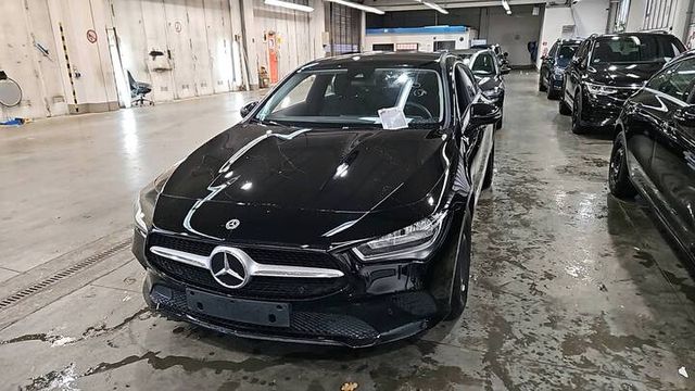 Mercedes-Benz CLA 180 Shooting Brake