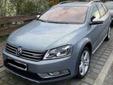 Volkswagen Passat Alltrack 2.0 TDI 4MOTION Alltrack Blu... - gebrauchte VW Passat Alltrack aus dem Jahr 2013