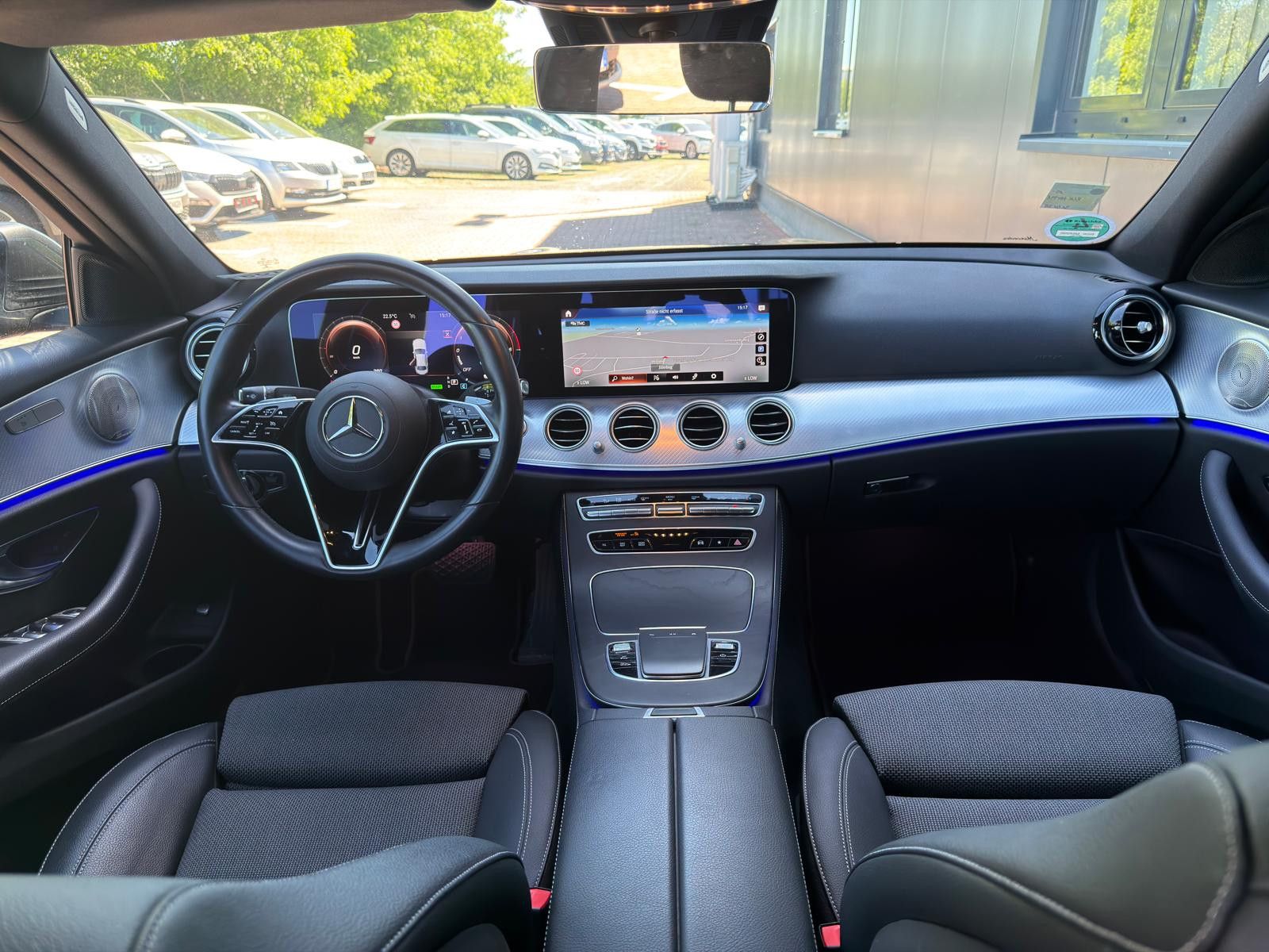 Fahrzeugabbildung Mercedes-Benz E 300 E Lim*Avantgarde*E 300 de 4Matic*360*Burm.