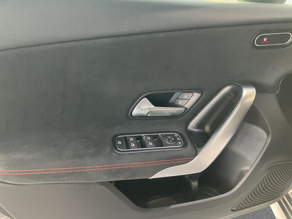 Fahrzeugabbildung Mercedes-Benz A 200 d AMG Line*Kamera*KEYLESS-GO*LED