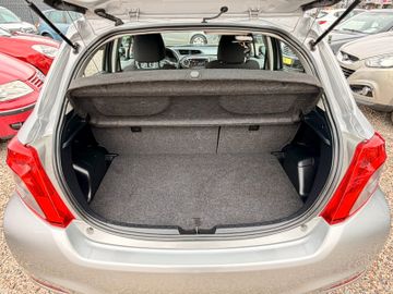Toyota Yaris - 8