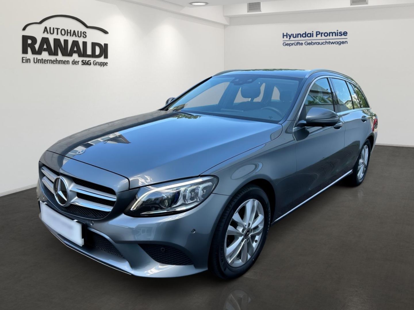 MERCEDES-BENZ C 300 T-Modell T MULTIBEAM++FAMILIENKOMBI!++AHK!