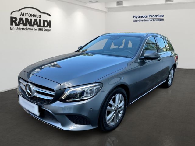 MERCEDES-BENZ C 300 T-Modell T MULTIBEAM++FAMILIENKOMBI!++AHK!