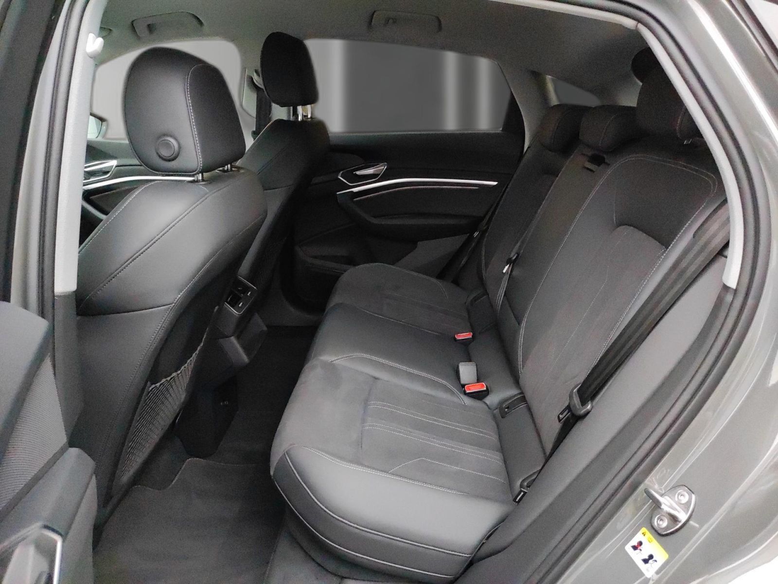 Audi Q8 e-tron - Bild 11