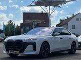 BMW 740d xDr.M Sport PRO Standh.Sky IntAktLenk.21" - BMW 740: 740i