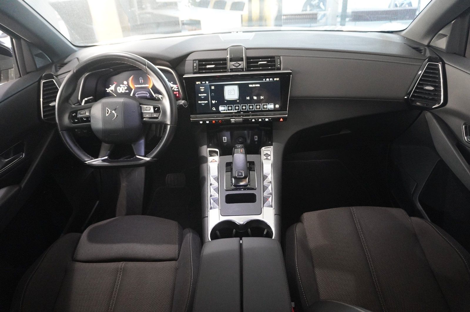 Fahrzeugabbildung DS Automobiles DS7 (Crossback) 1.5D BASTILLE+ NAVI/LED/360°/DAB