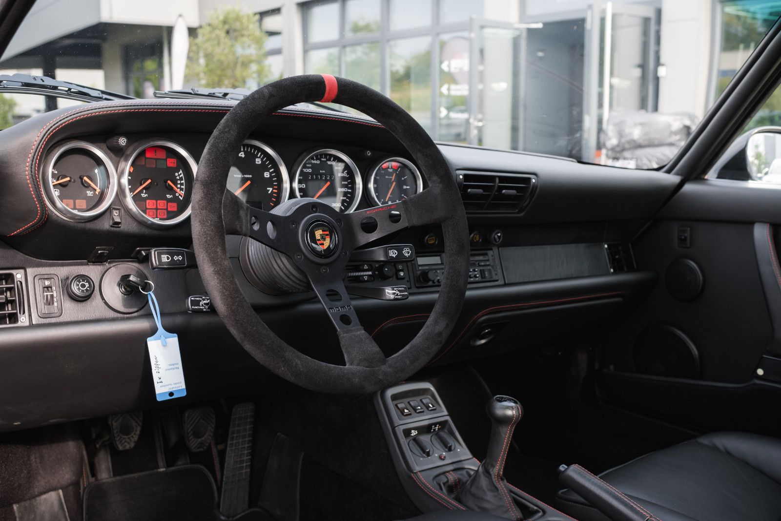 Fahrzeugabbildung Porsche 964 C4 Coupe-300 PS-18 Zoll Cup-KW Fahrwerk
