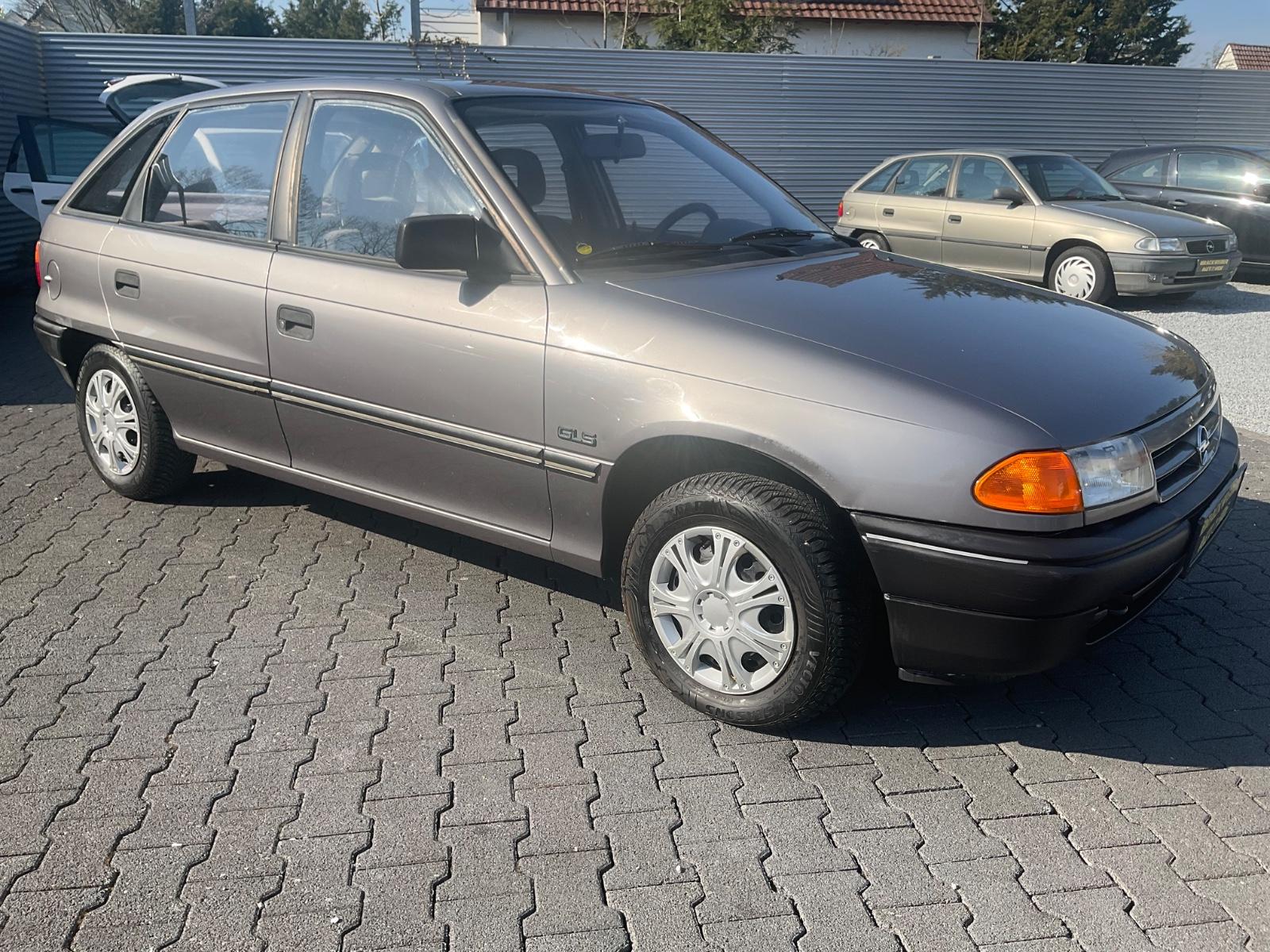 Opel Astra 1.6 GLS Automatik 64000 km Schiebedach