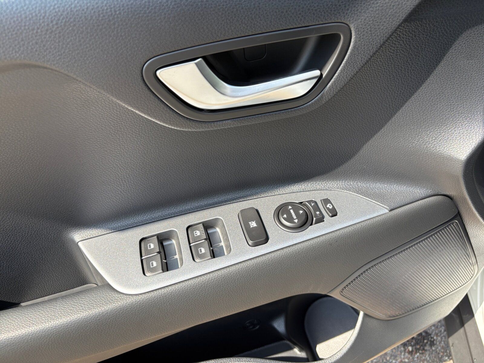 Fahrzeugabbildung Kia STONIC 1.0T 100 48V DCT GTL TECH GD AKTIONNavi