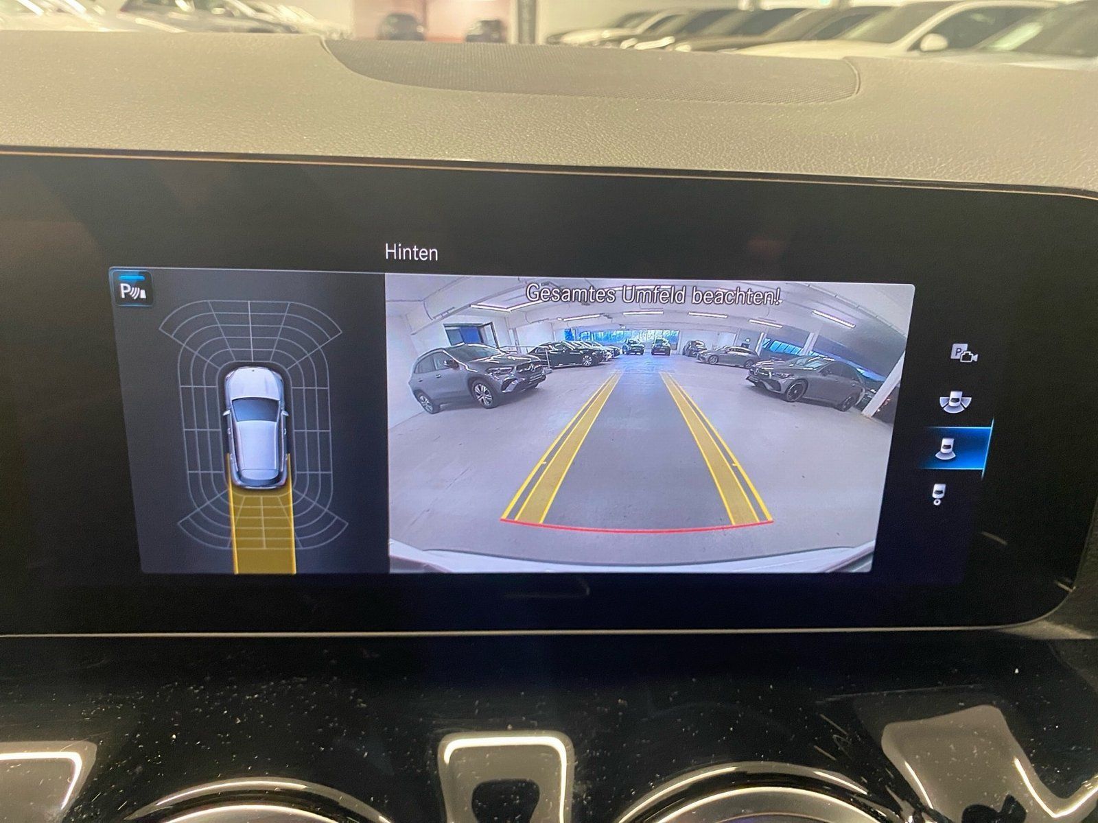 Fahrzeugabbildung Mercedes-Benz GLA 200 Progressive*AHK*Panorama*Night*LED*Kam*