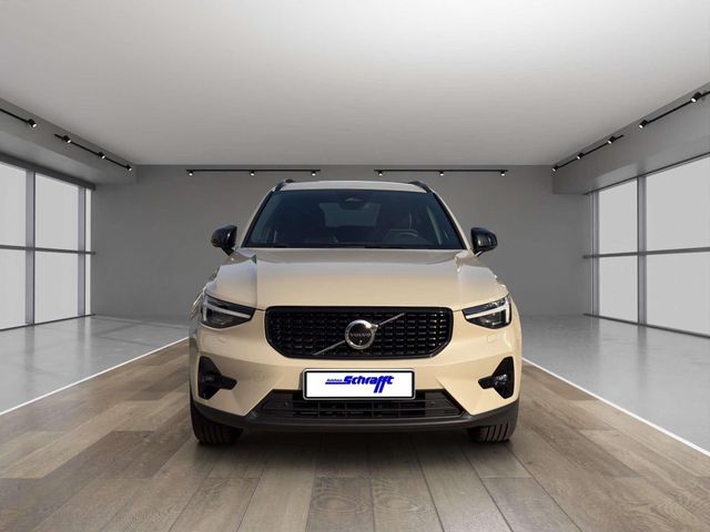 Volvo XC40 Plus Dark 2WD