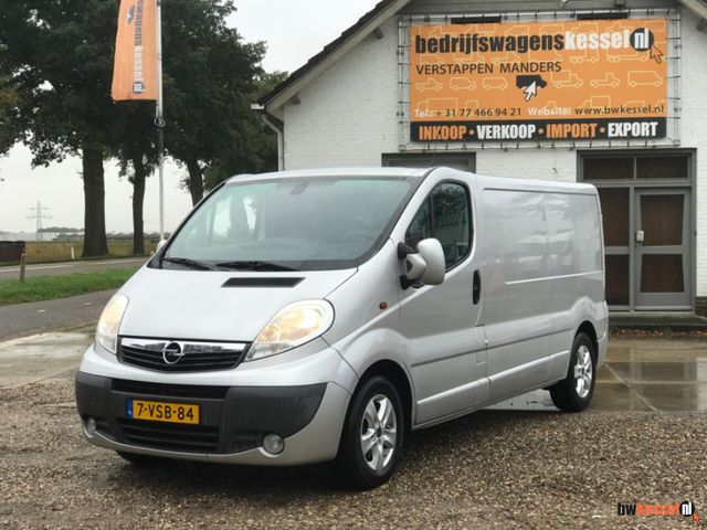 Opel Vivaro 2.5 CDTI 107 kW L2H1 Airco Kasten