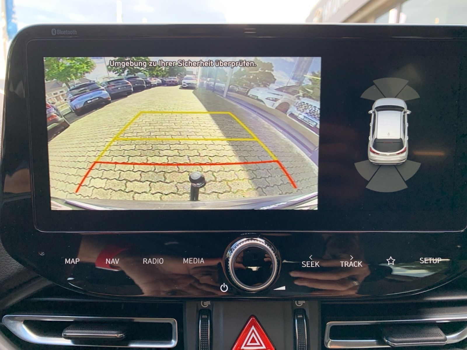 Fahrzeugabbildung Hyundai i30 Kombi 1.5 T-GDI 7-DCT Intro Edition Mild-Hyb