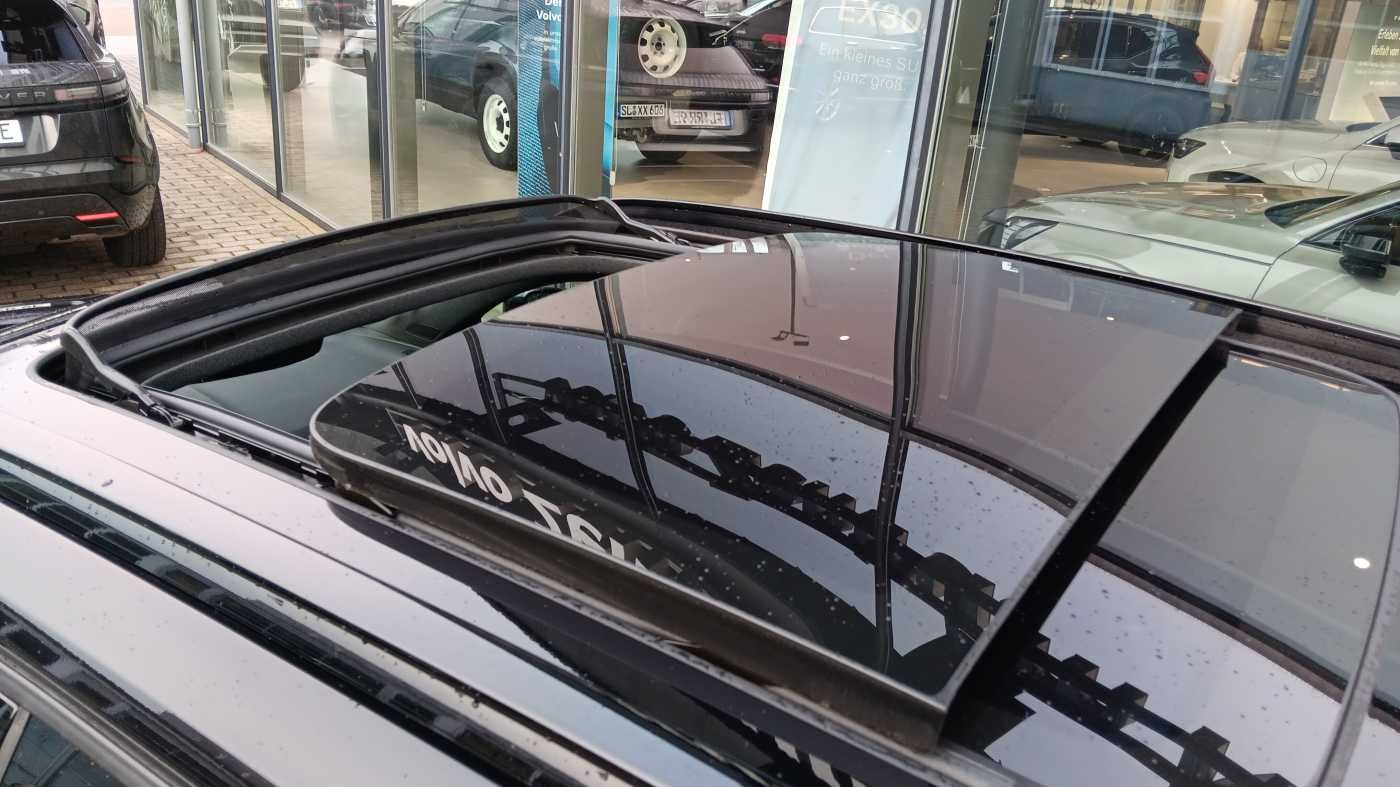 Fahrzeugabbildung Volvo XC40 Recharge Twin Ultimate AWD 'AHK, Schiebedac