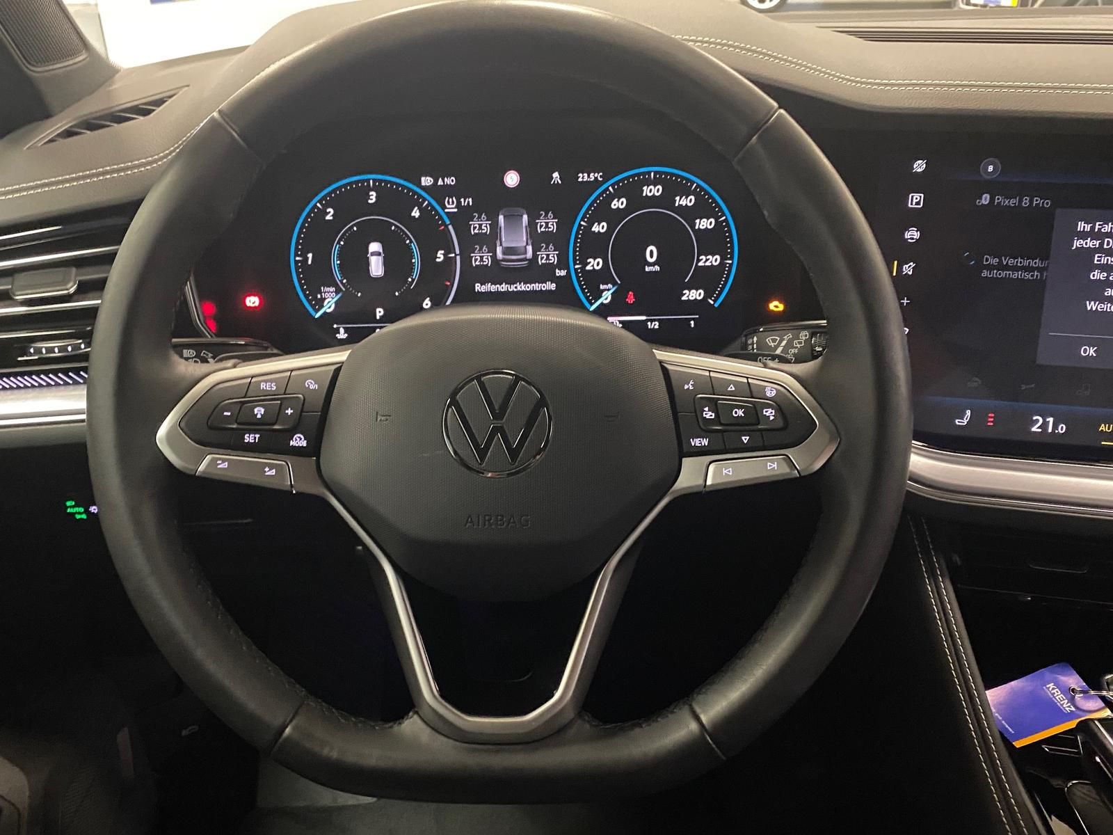Fahrzeugabbildung Volkswagen Touareg 3.0 V6 TDI 4Motion Elegance+AHK