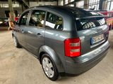 Audi A2 1.4 sehr sauber Scheckheft 75PS wenig km - Audi A2: 1.2