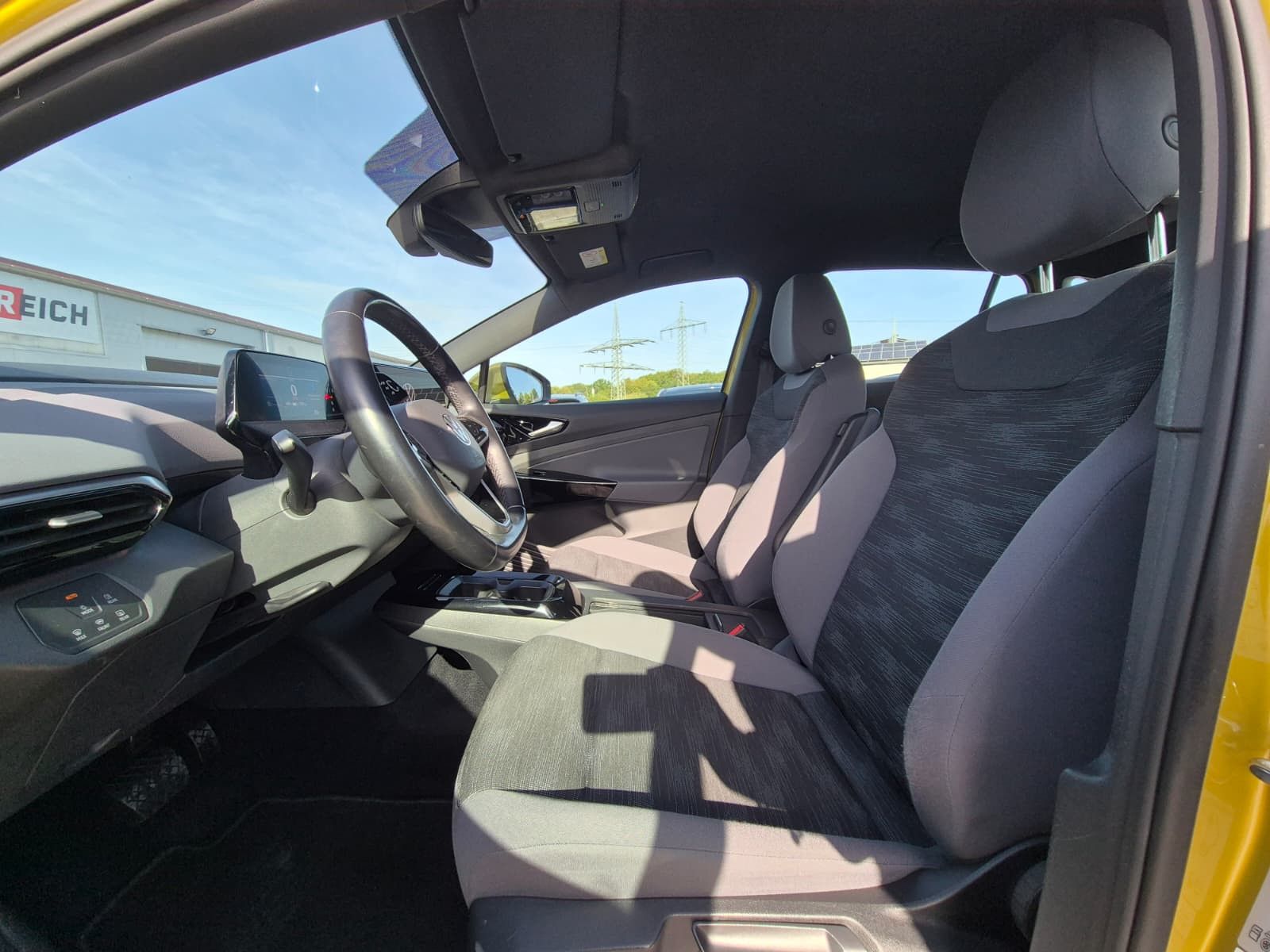 Fahrzeugabbildung Volkswagen ID.4 Pro Performance Life ACC*NAVI*AHK*LM 19"