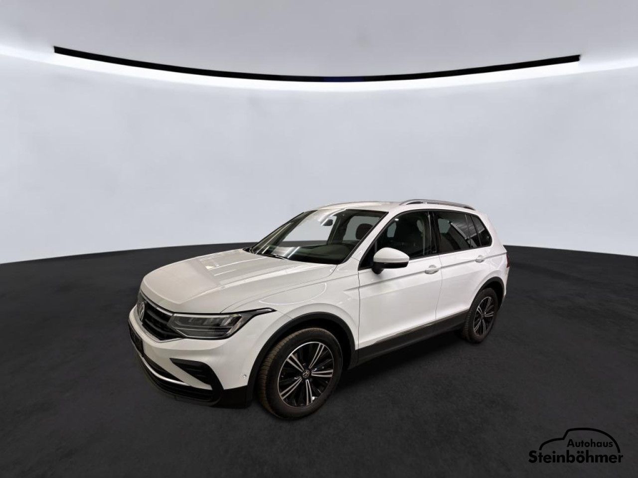 Volkswagen Tiguan Active 2.0TDI DSG LED NAV AHK ACC SHZ