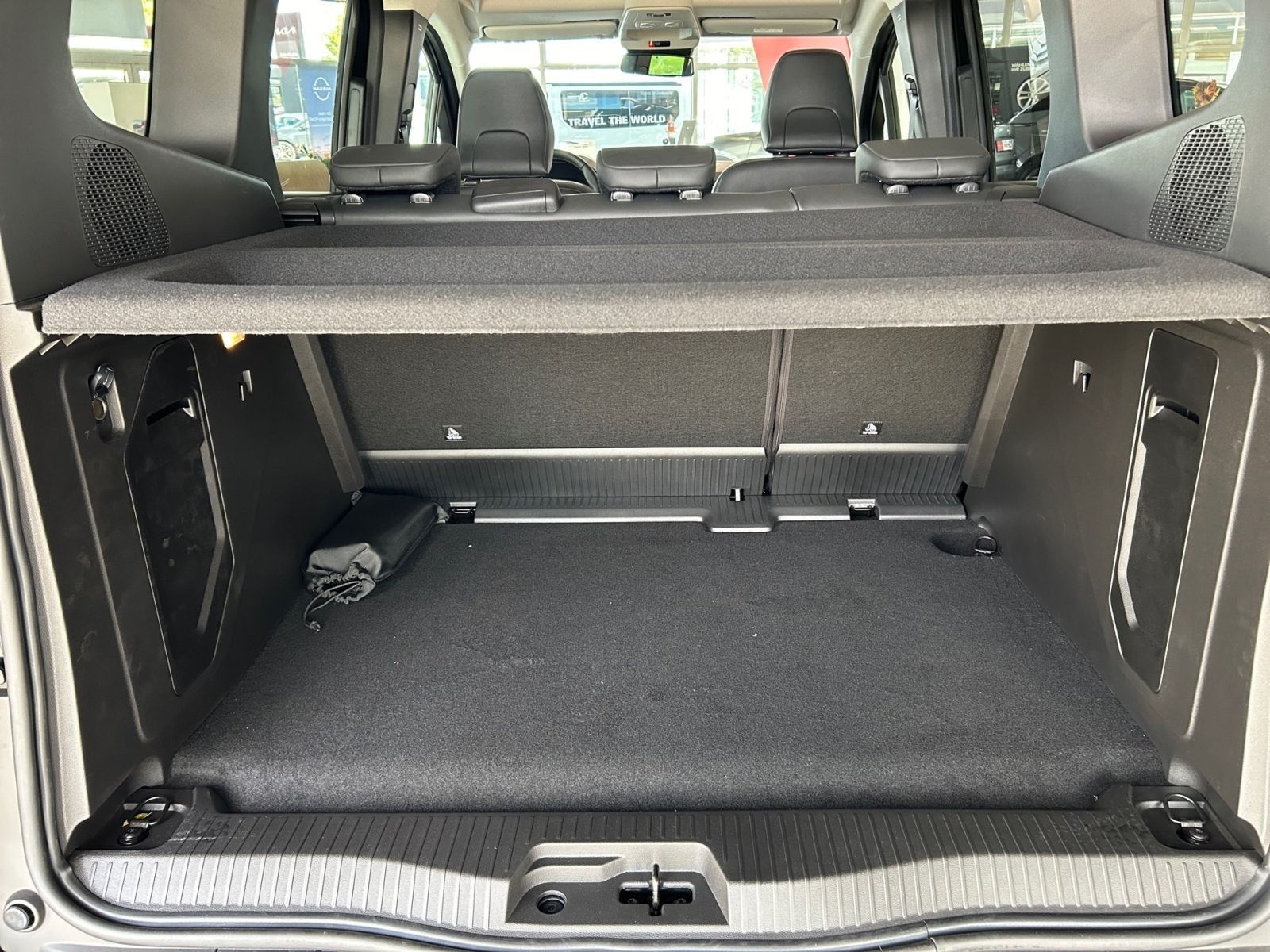 Fahrzeugabbildung Nissan Townstar Kombi L1 DIG-T 130 6MT TEKNA 2ST