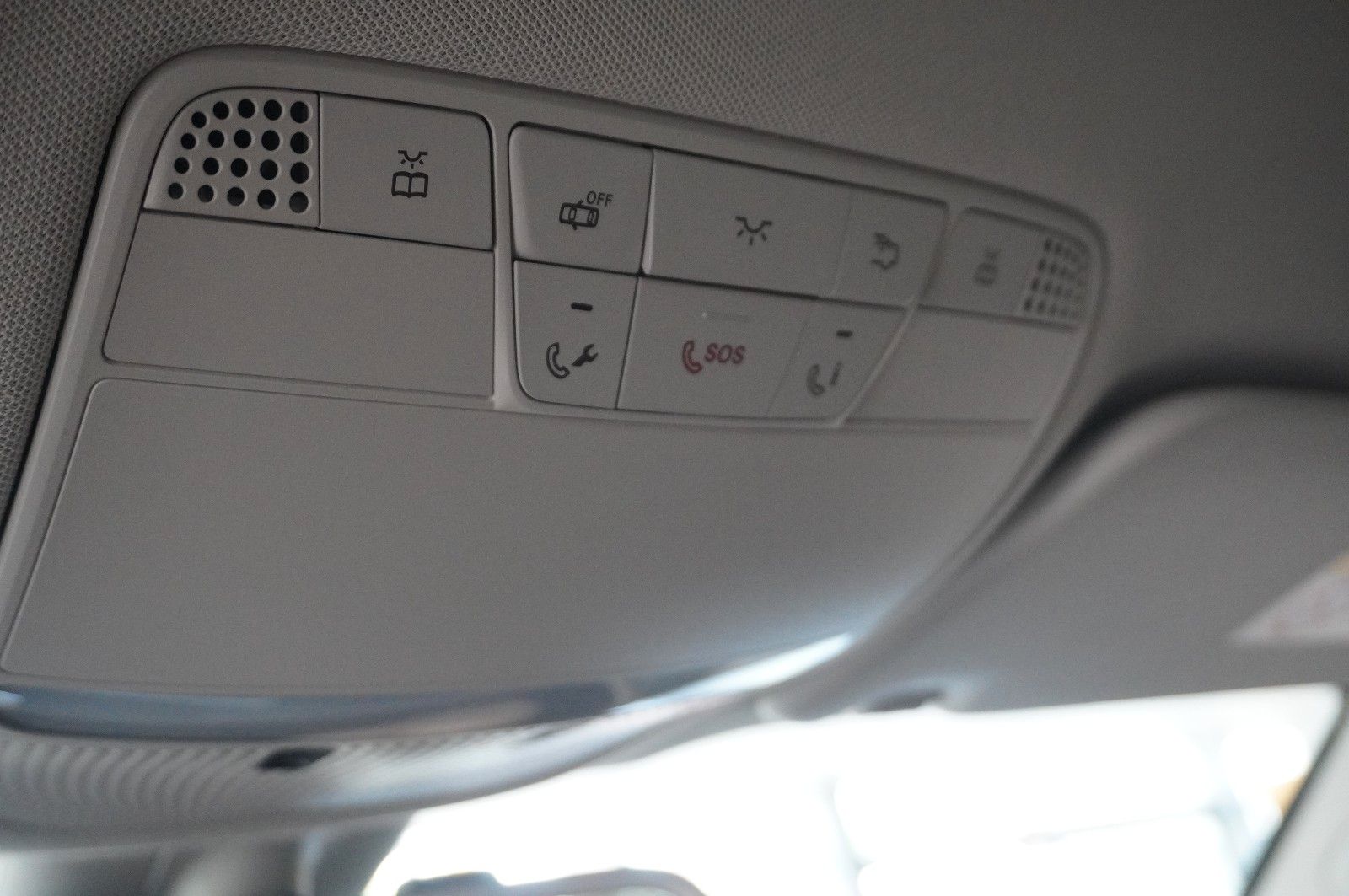 Fahrzeugabbildung Mercedes-Benz GLC 220D EXCLUSIVE 4-MATIC NAVI/LED/SHZ/TEMP/AHK