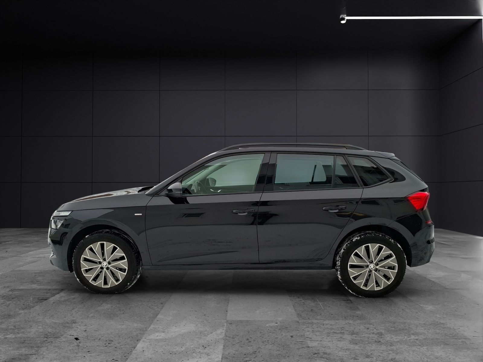 Fahrzeugabbildung SKODA Kamiq TSI Clever LED Navi AID PDC SH LM