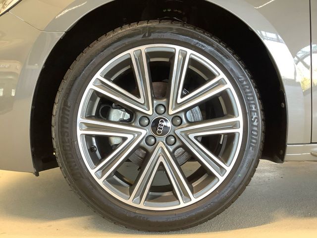 A1 Sportback S line 30TFSI S tronic,LED,Navi Plu