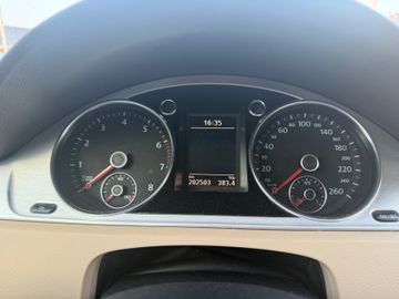 Volkswagen Passat Variant - 4