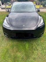 Tesla Model Y Long Range Dual Motor AWD Long Range - schwarze Tesla Model Y