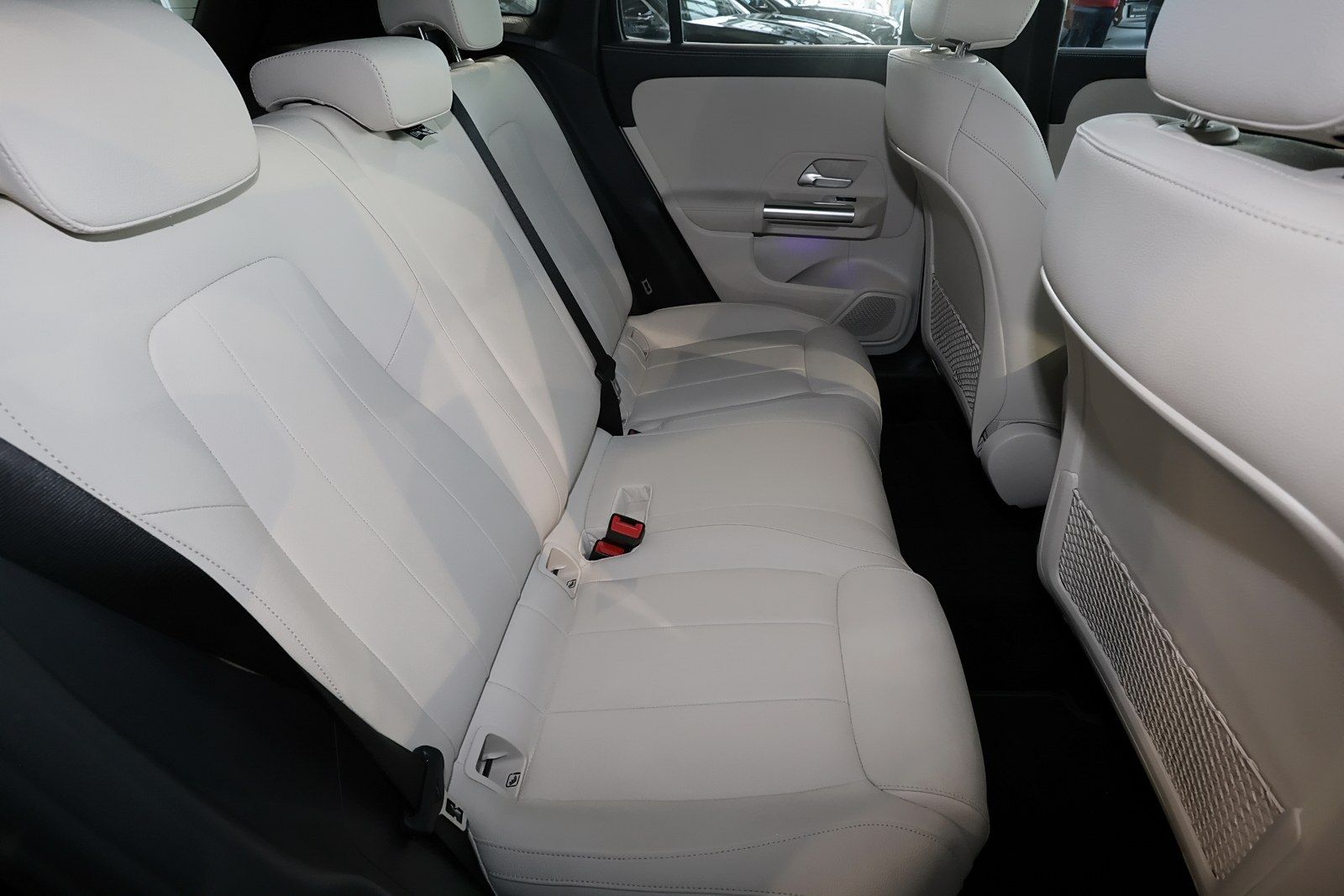 Mercedes-Benz GLA 200 d 4M PANO+ADV PLUS+DISTRO+LEDER BEIGE foto 7