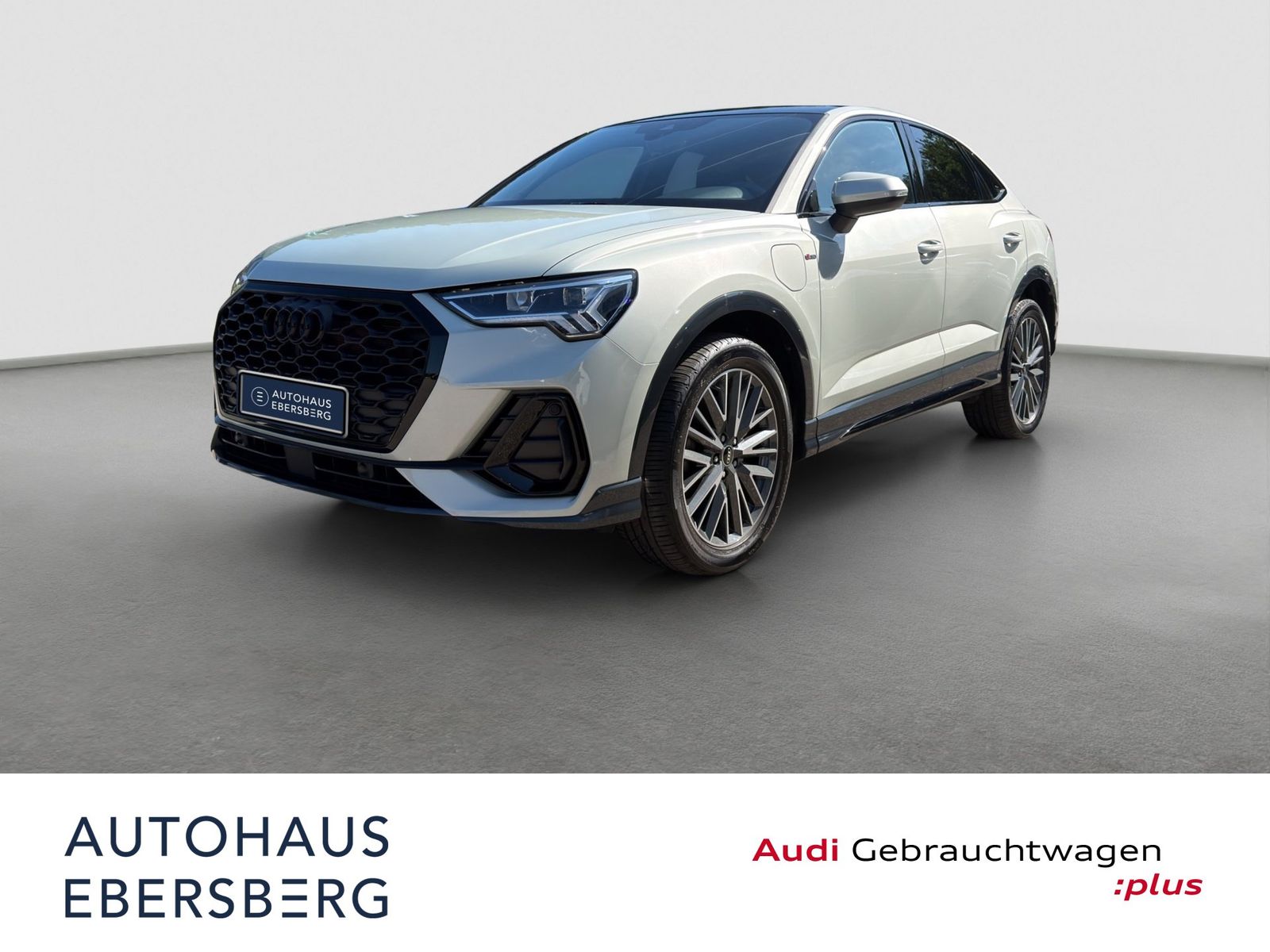 Audi Q3 Sportback S line 45 TFSI e Hybrid Kompaktlade foto 1