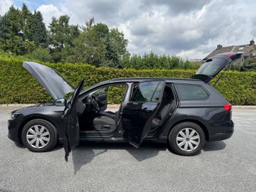 Volkswagen Passat Variant - 12