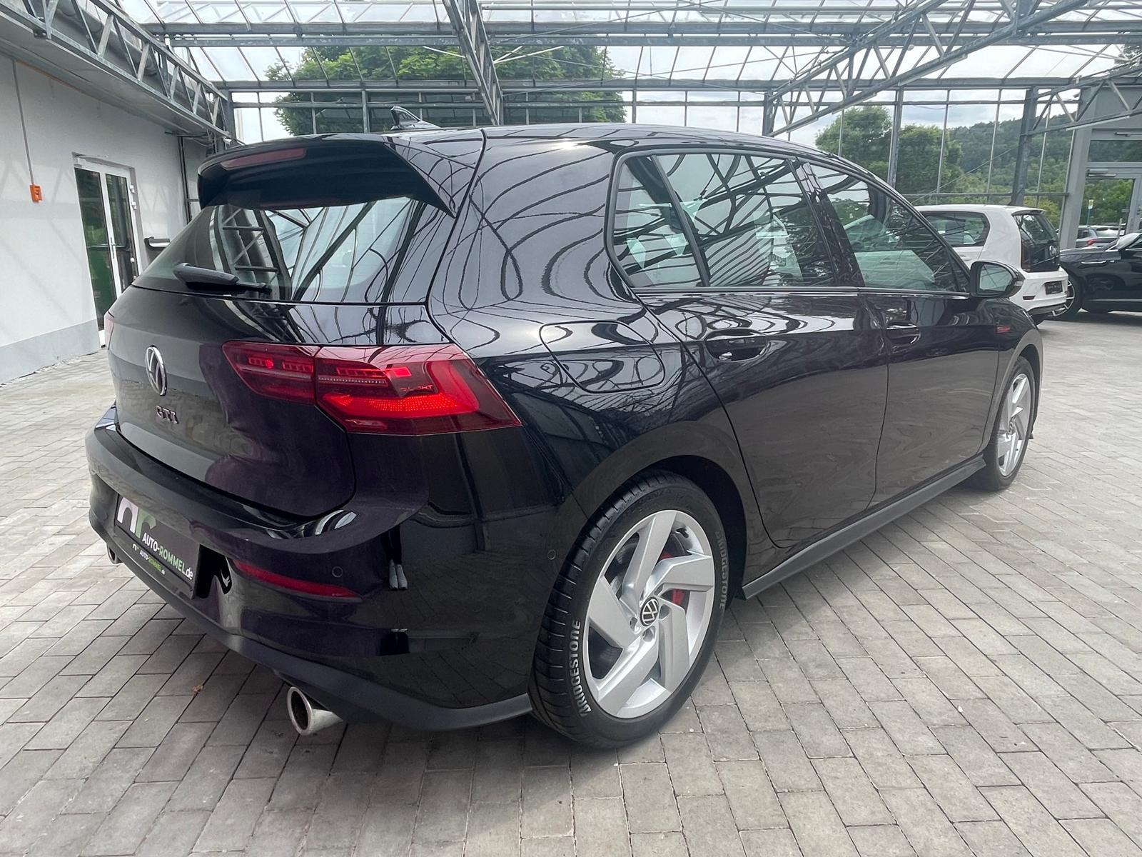Volkswagen Golf 2.0 TSI GTI AHK Matrix CarPlay Pano Assist