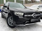 Mercedes-Benz GLC 300 d 4Matic AMG LINE 1. Hand - Mercedes-Benz GLC-Klasse Gebrauchtwagen in Berlin