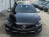 Volvo V60 Kombi Momentum R-Design/Kamera/LED - gebrauchte Volvo V60 aus dem Jahr 2016