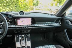 PORSCHE 911 Turbo 50 Jahre / HERITAGE PAKET / BURMESTER