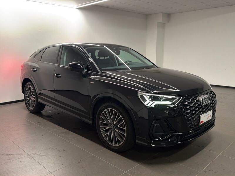Audi Q3 Q3 SPORTBACK 35 2.0 TDI S LINE EDITION S imagem 2