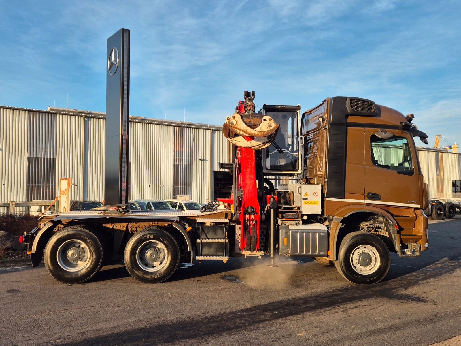 Fahrzeugabbildung Mercedes-Benz Arocs 3351 LS 6x6 Palfinger S260Z96 Y Crane