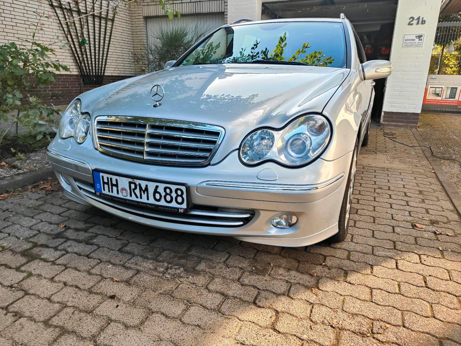 Mercedes-Benz C 320