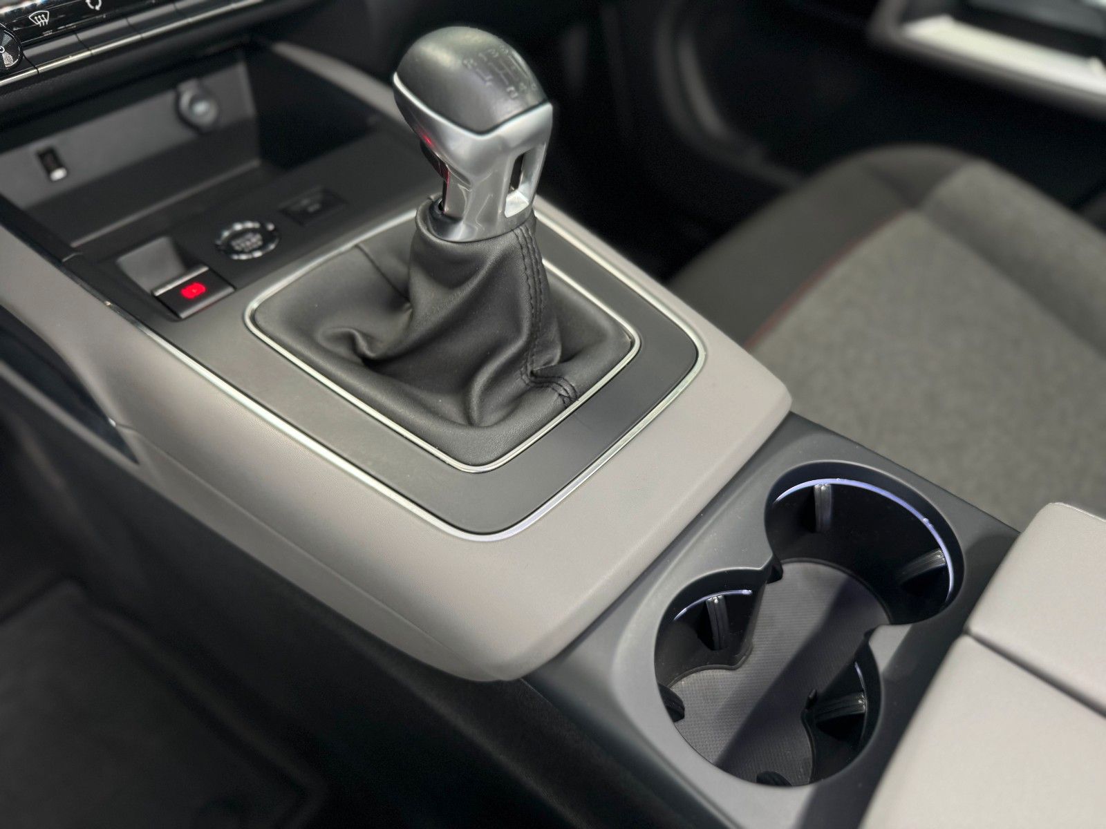 Fahrzeugabbildung Citroën C5 Aircross 1.2 130 Feel   "DAB 19"-LM Tempomat"