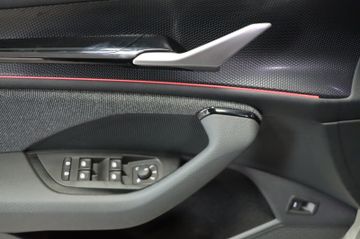 Fahrzeugverkauf 9 Skoda Kodiaq 1.5 TSI AHK Matrix Panoramadach Kamera