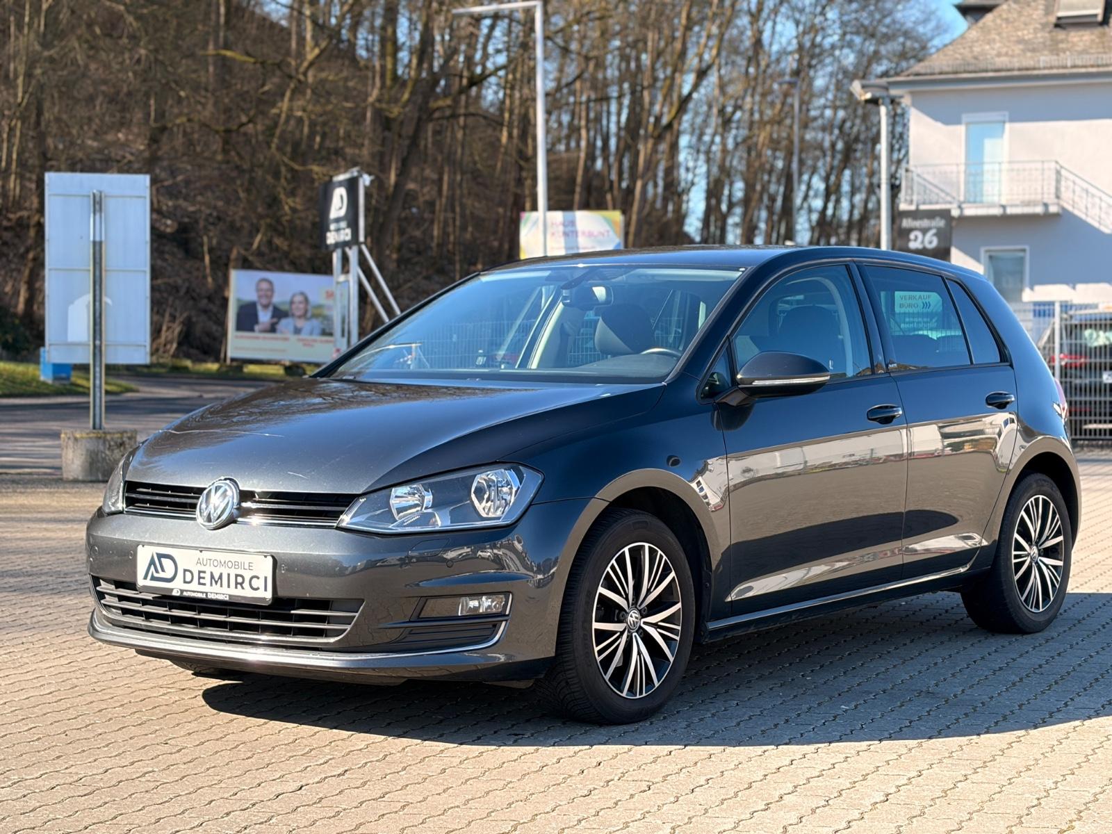 Volkswagen Golf VII Lim. Allstar BMT*AHK+TÜV+Insp.NEU*