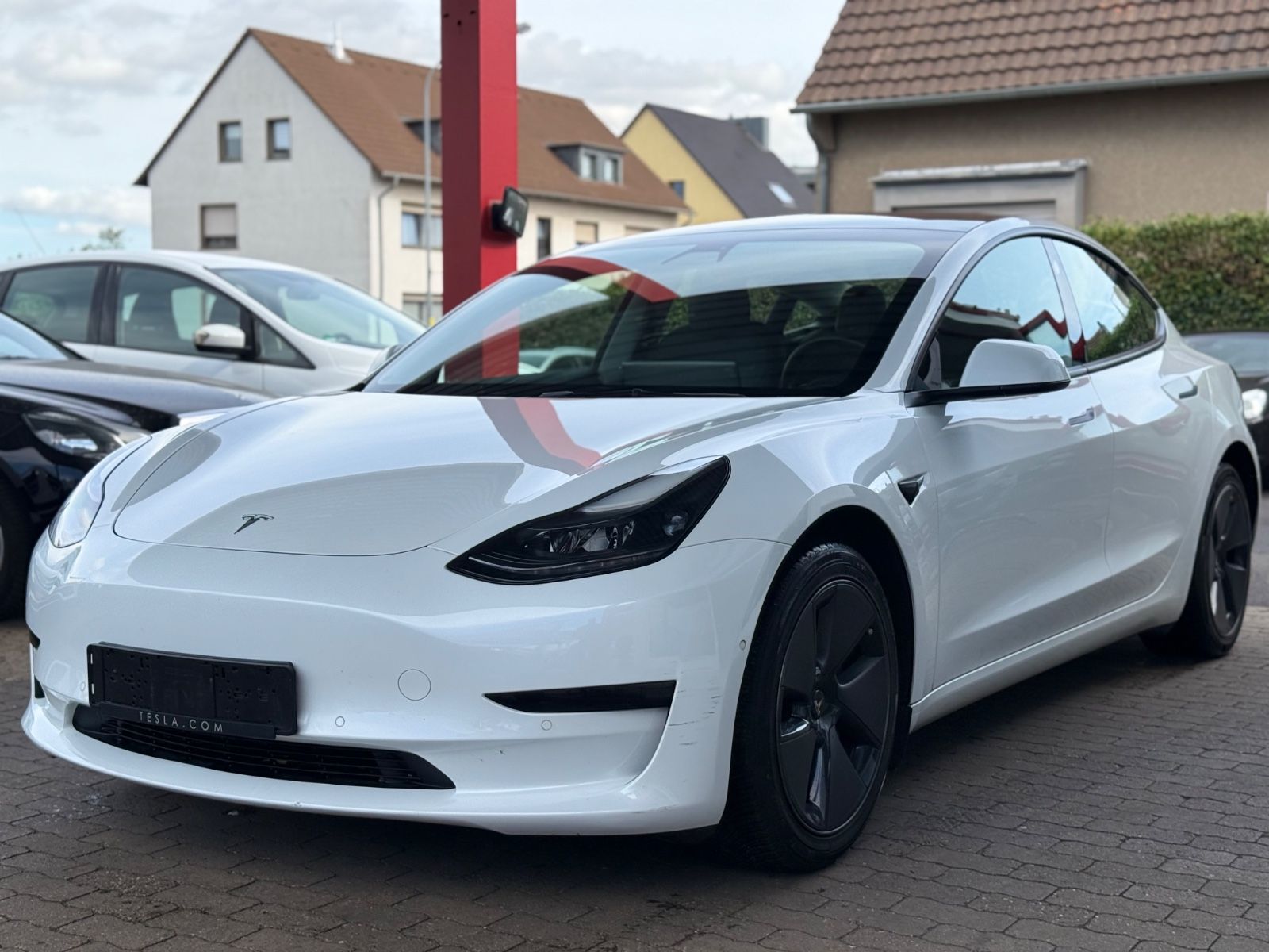 Tesla Model 3 RWD NAVI/LED/SHZ/KAMERA/CARPLAY imagem 3