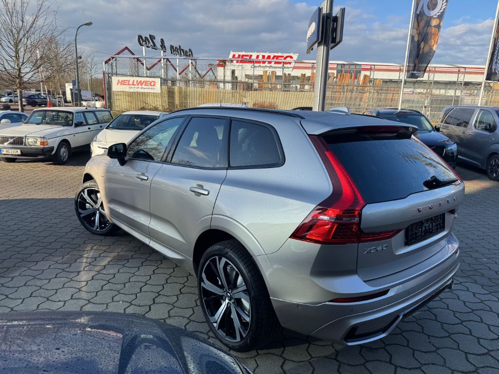 Fahrzeugabbildung Volvo XC60 T6 AWD Plus Dark+AHZV+21Zoll+SOFORT