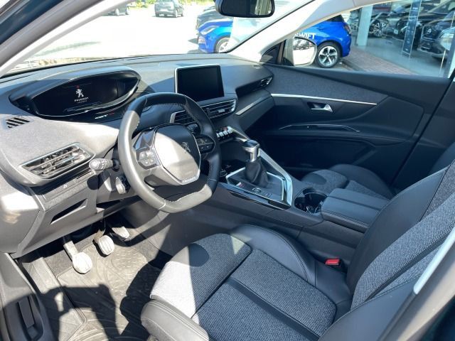 Fahrzeugabbildung Peugeot 5008 1.5 hdi Allure AHK/Allwetter