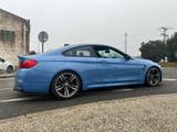 BMW M4 DKG - blaue BMW M4