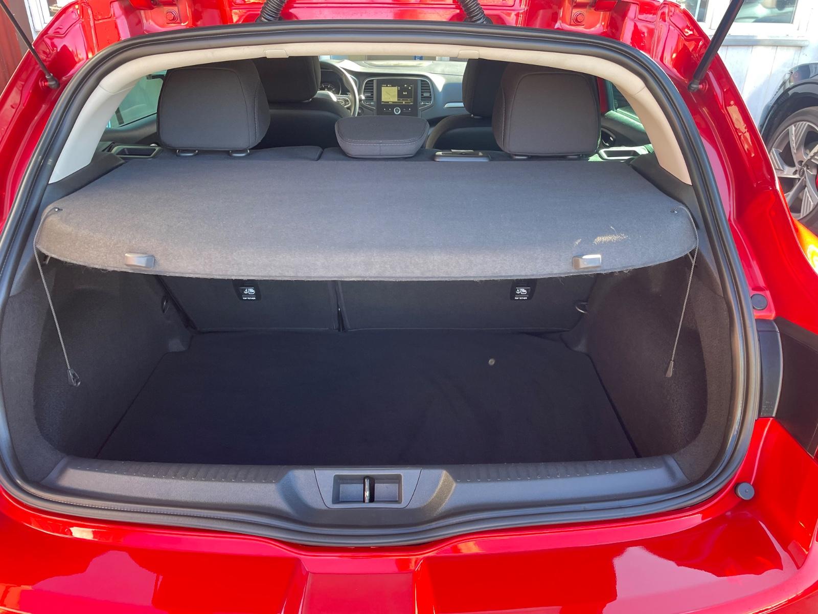 Renault Megane IV 1,3 Limo/Navi/Klima/Kamera/LED/PDC
