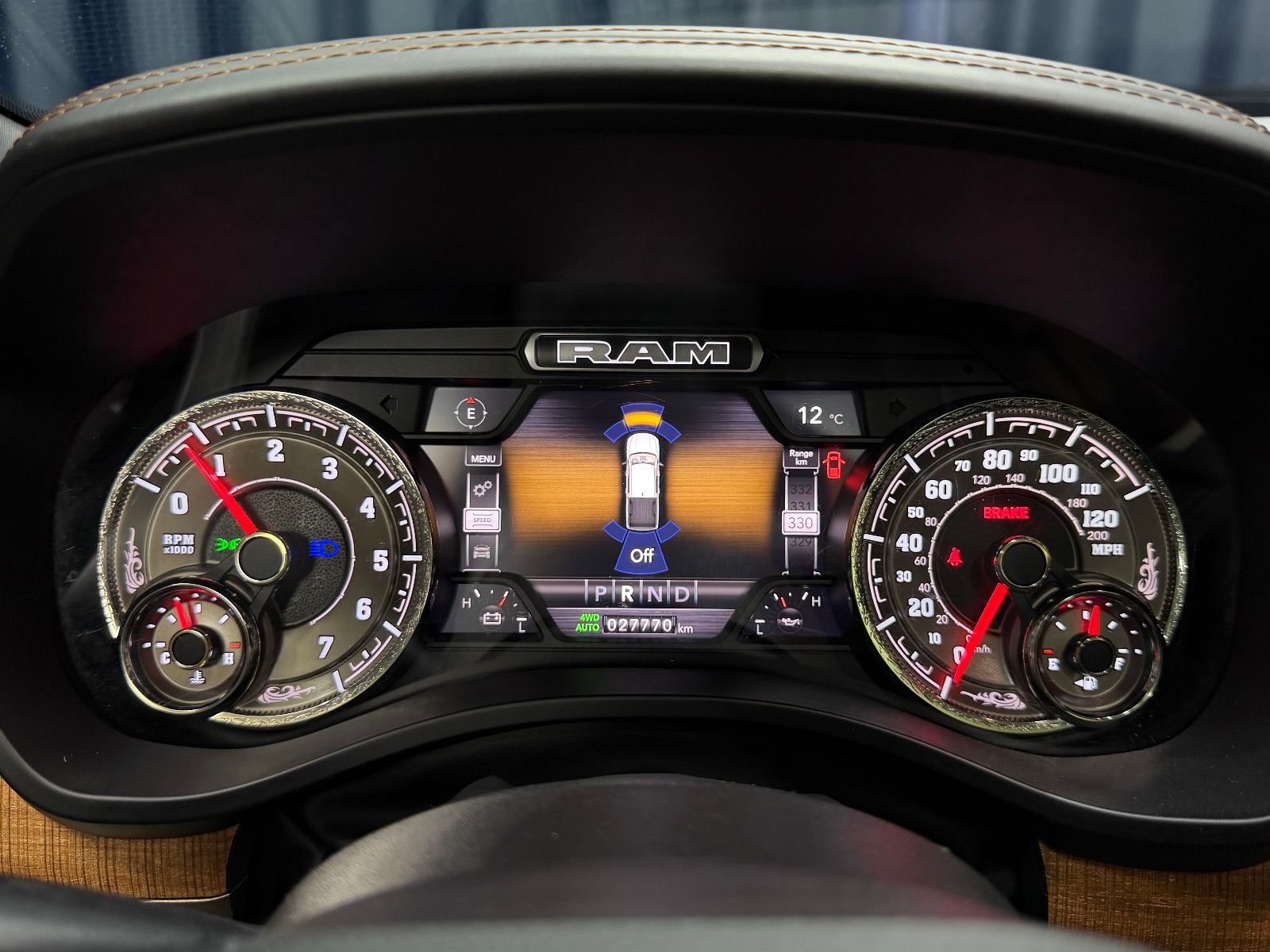 Fahrzeugabbildung Dodge RAM 1500 5.7 HEMI 4x4 Longhorn|AHK|NAVI|PANO
